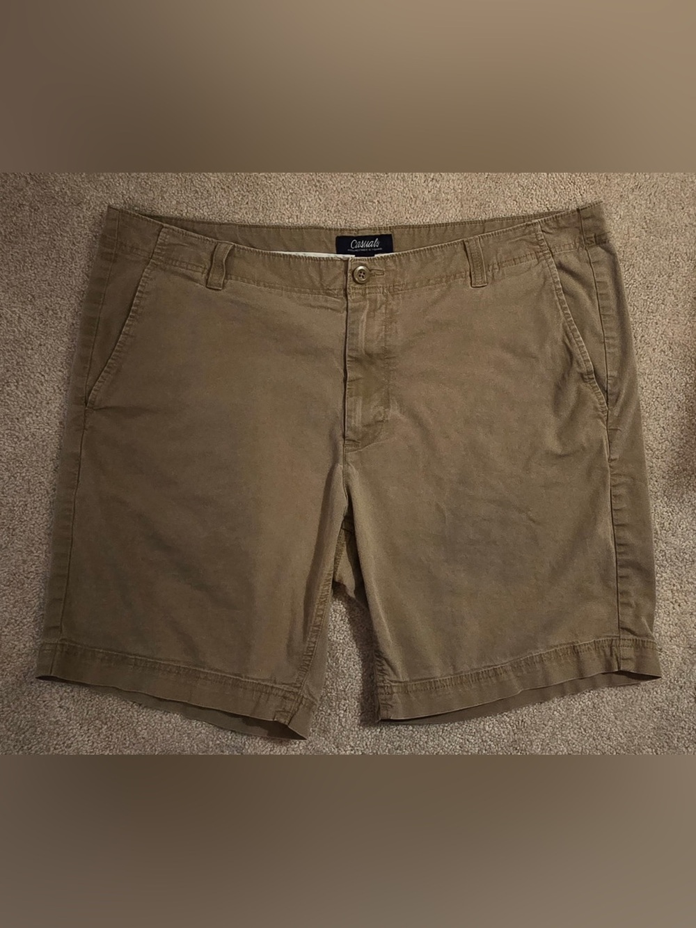 Roundtree & Yorke Men's Khaki Flat-Front Shorts SIZE 40